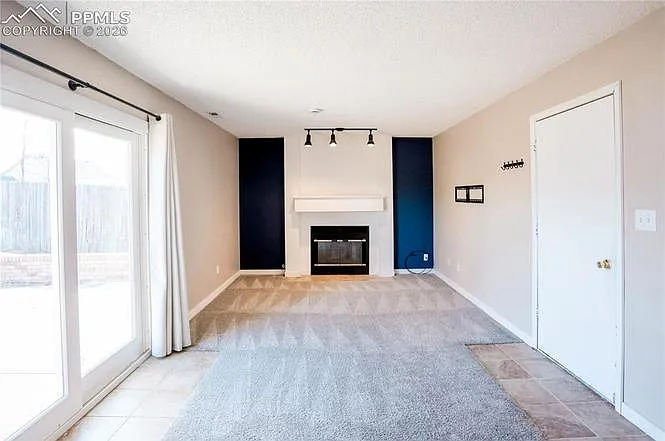 925 Tammany Dr — Photo 1