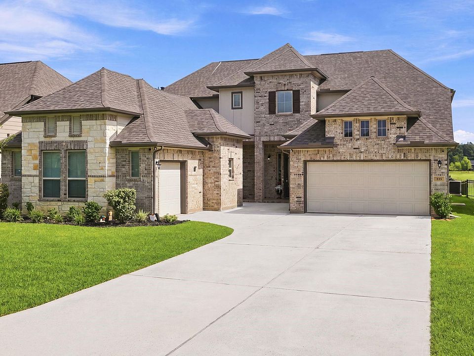 1st image of 225 Peninsula Point Dr