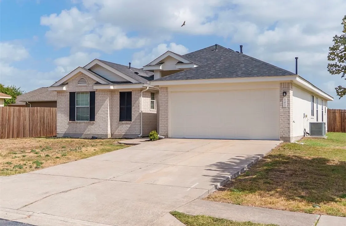 4 bed, 1707 sqft, $1,995 — Photo 1