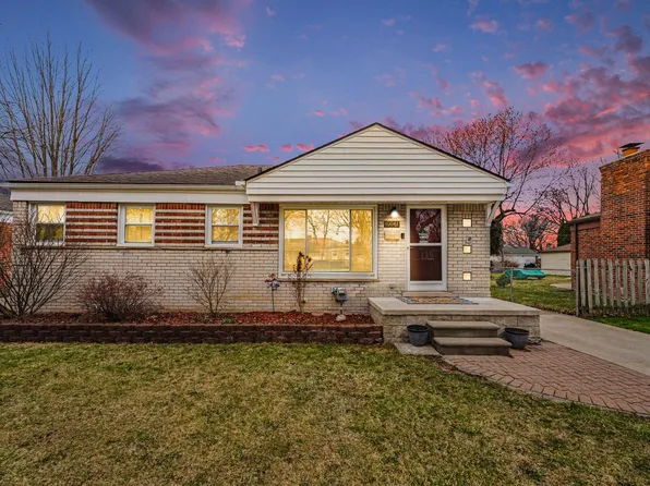 10061 Seltzer St, Livonia, MI 48150