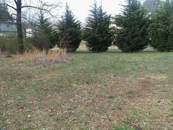 5th image of 4520 Briarwood Dr