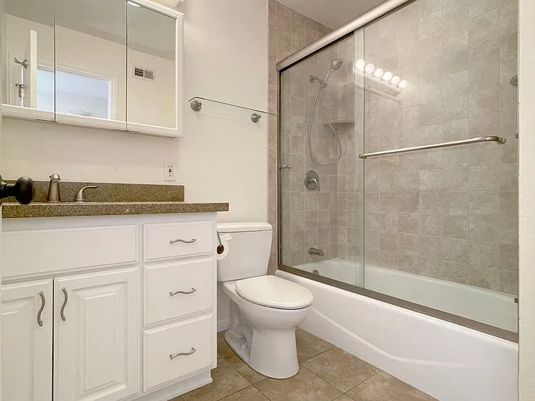 2414 Richmond Way — Photo 16
