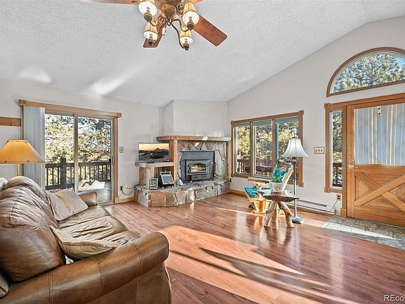 4th image of 65 Doe Circle