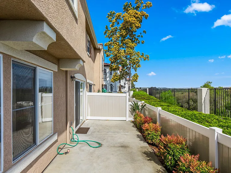 5020 Codorniz Way #22 — Photo 24
