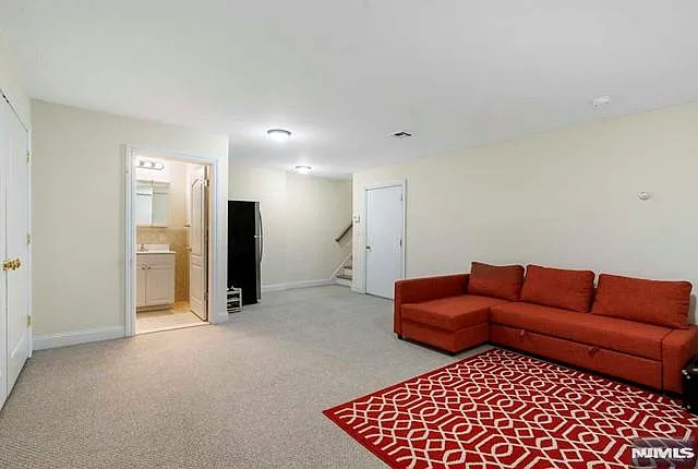 17 Skymark Ct — Photo 24