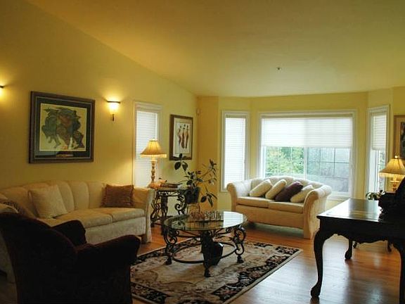 Living Room Upper