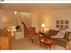 5th image of 128 Salina St