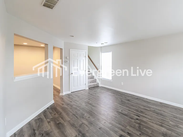 9210 Leigh Choice Ct — Photo 3