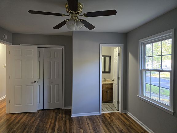 Primary Bedroom - Half Bath