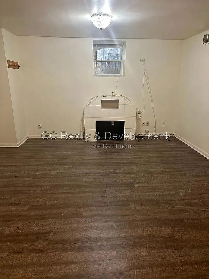 2 bed, 1.0 bath, 750 sqft, $1,450 — Photo 3
