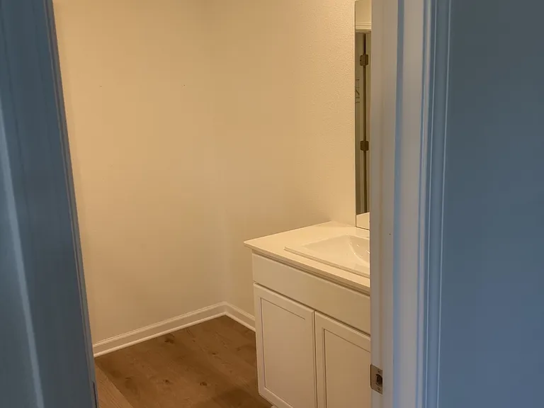 16933 Valencia Way — Photo 9