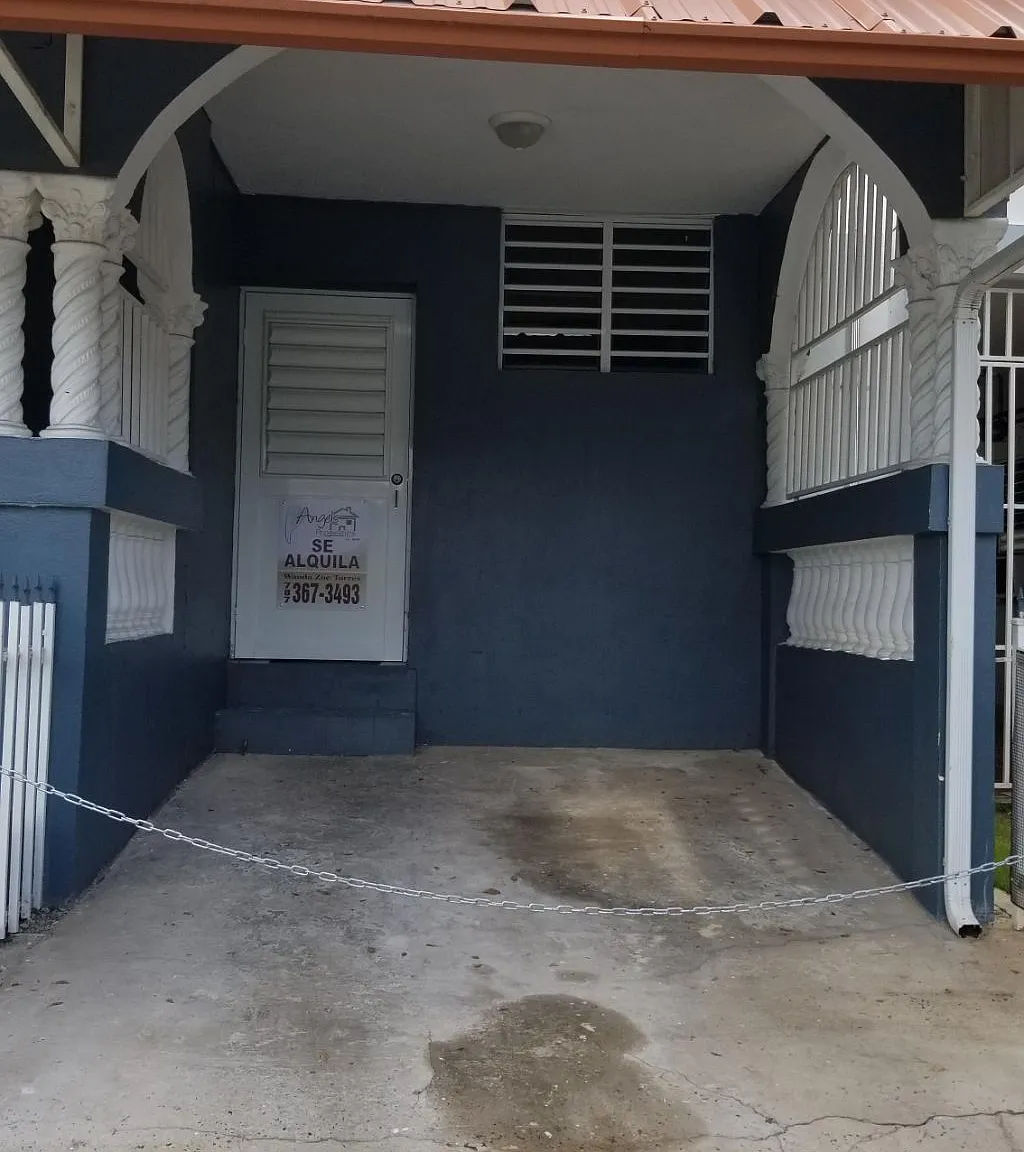 1 bed, 1.0 bath, 600 sqft, $900 — Photo 2