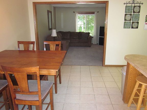 5th image of 11624 Hartman Ave