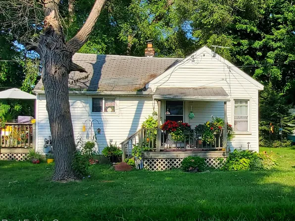14997 Toledo St, Flat Rock, MI 48134