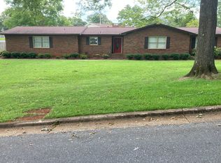 802 Pinecrest Rd, Sylacauga, AL 35150