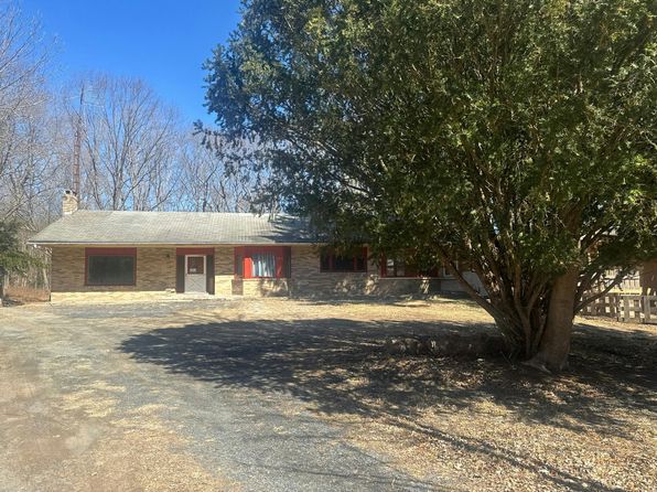 432 Shine Hill Rd #18355, Henryville, PA 18332