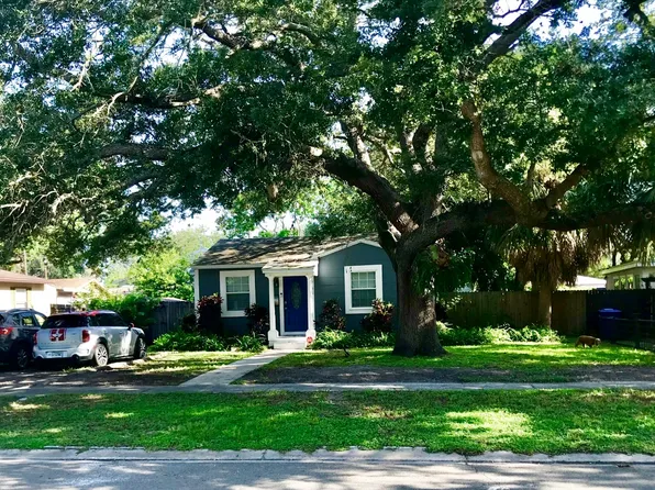 765 60th Ave NE, Saint Petersburg, FL 33703