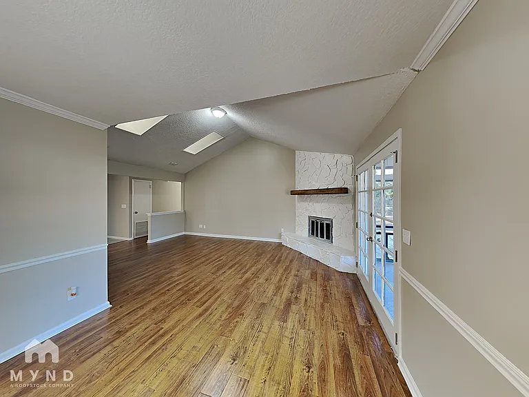 3315 Blackfoot Trl S — Photo 3