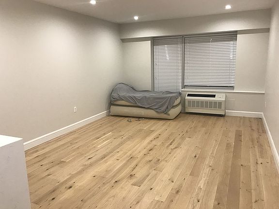 2nd image of 4004 34th Ave APT 309