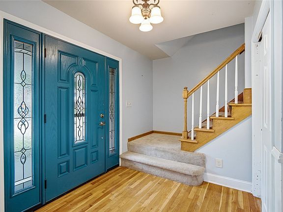 3rd image of 1616 Hillrose Pl