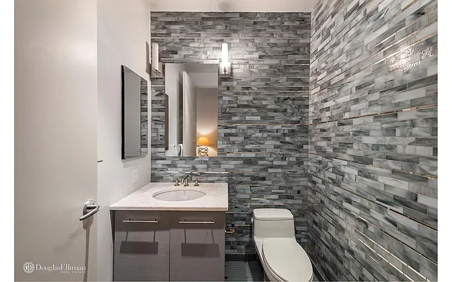 Rented by Douglas Elliman | media 14