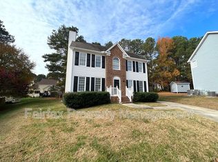 905 Angel Oaks Ct, Raleigh, NC 27610