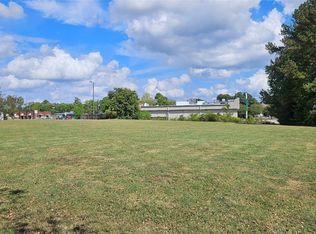 5700 Woodmere Blvd, Montgomery, AL 36117