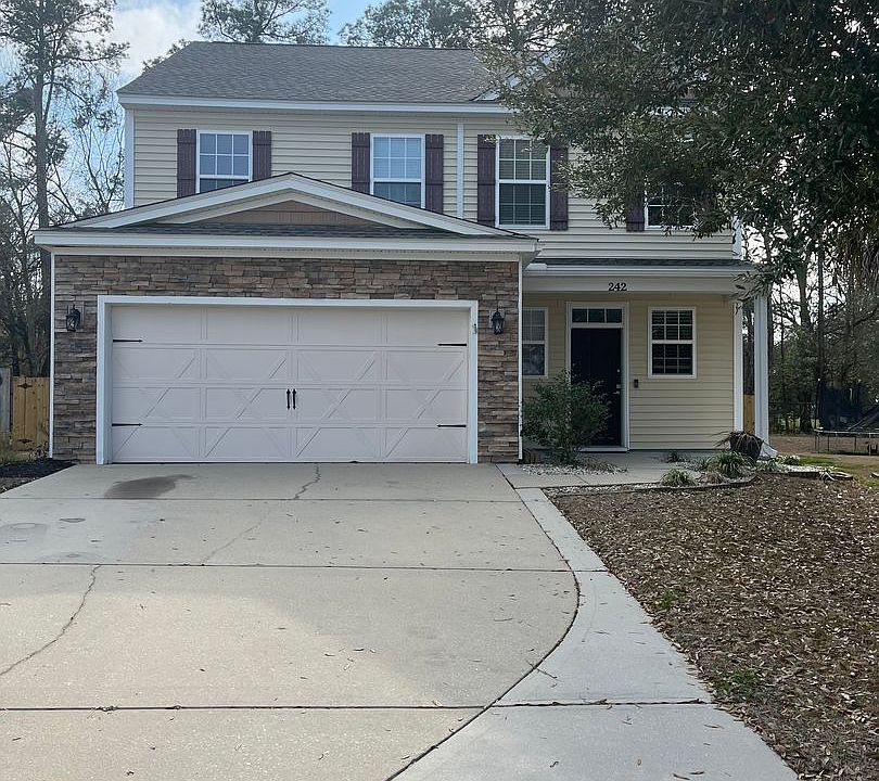 1st image of 242 Medford Dr
