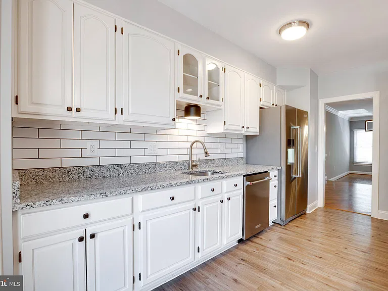 2914 Oakton Crest Pl — Photo 25