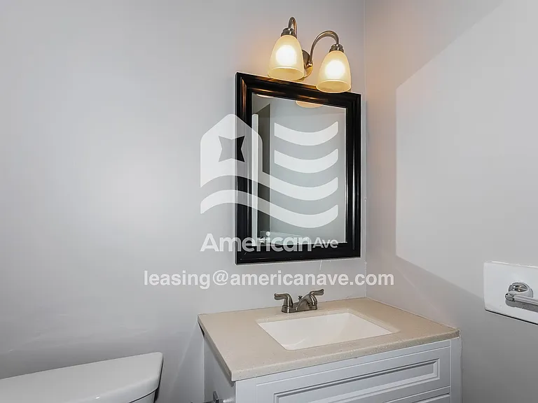 40315_007_main_bathroom_12806568.jpg
