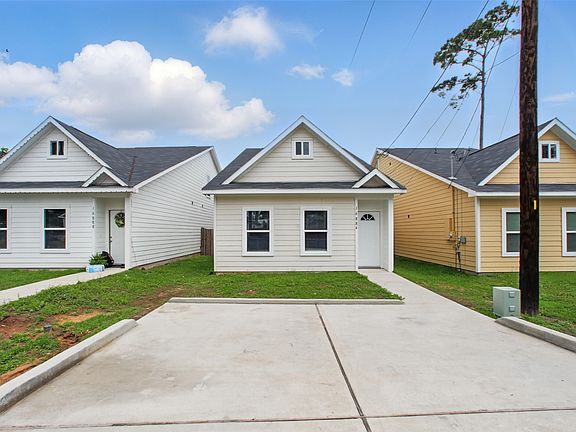 2nd image of 16884 Kempwood #16884