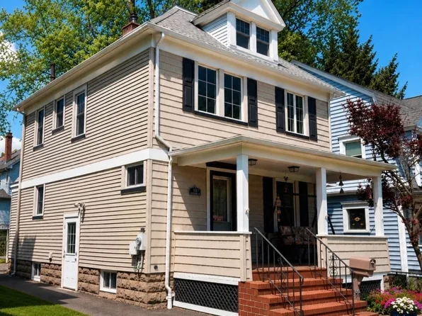 55 W Clay Ave, Roselle Park Boro, NJ 07204