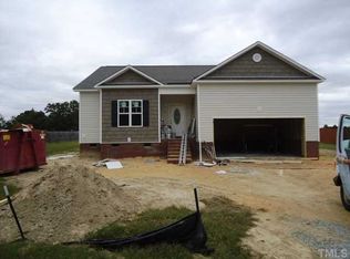 215 Moonlight Dr, Fuquay Varina, NC 27526