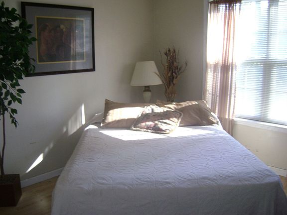 3rd image of 4457 Glen Heights Trl