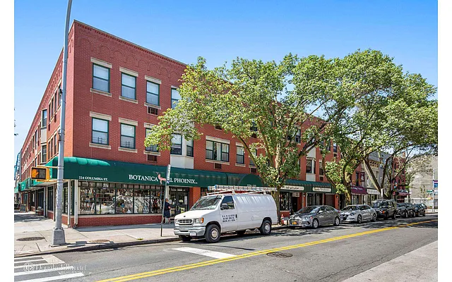 Rented by Douglas Elliman | media 23