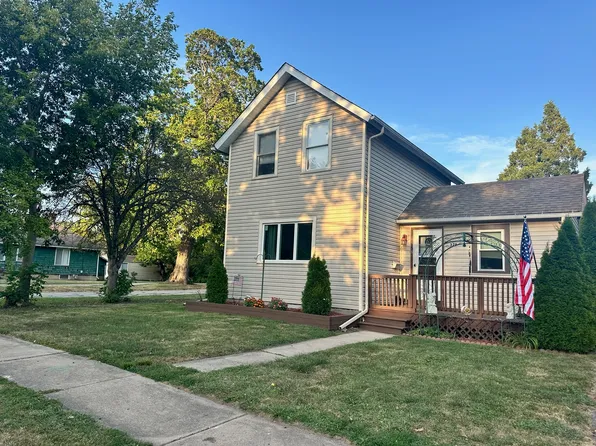 528 N Prairie St, Batavia, IL 60510