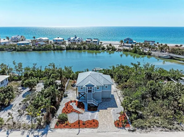 37 Bocilla Dr, Placida, FL 33946