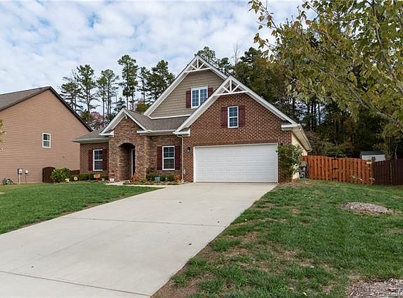 3rd image of 8110 Goodall Ct