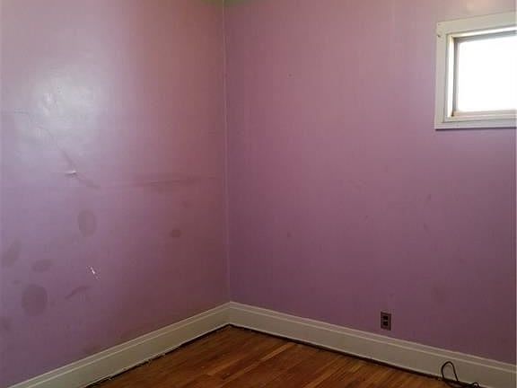 3rd image of 225 Cambridge Ave