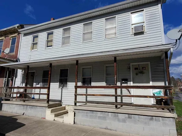 211/213 N Grand St, Lewistown, PA 17044