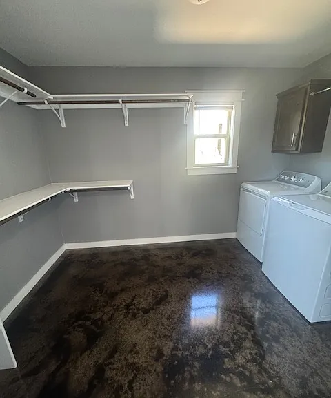 715 Columbus St — Photo 8