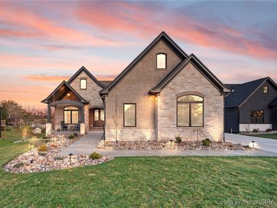 5707 Secretariat Way, Jeffersonville, IN, 47130