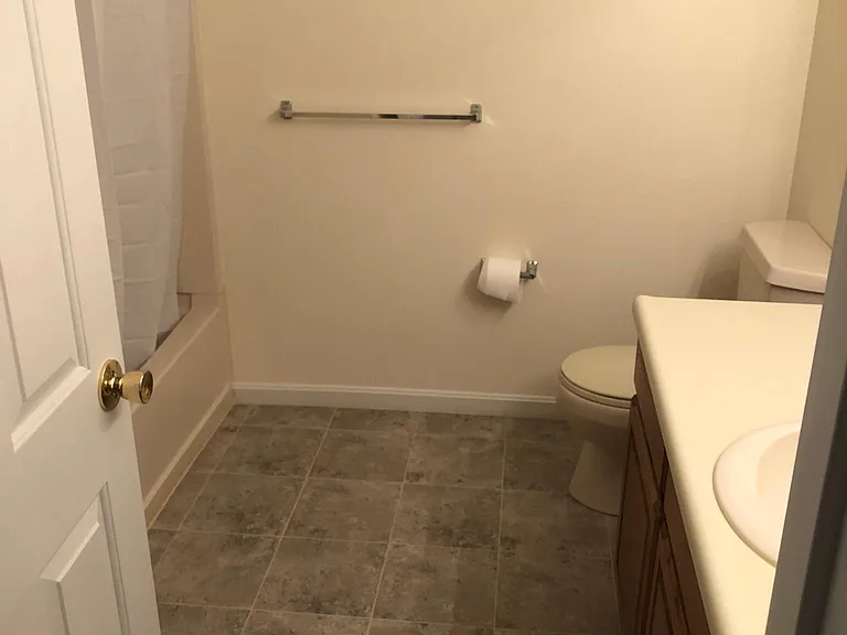 690 S Porter St #19 — Photo 12
