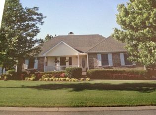 2020 Smith Cir, Greenbrier, TN 37073