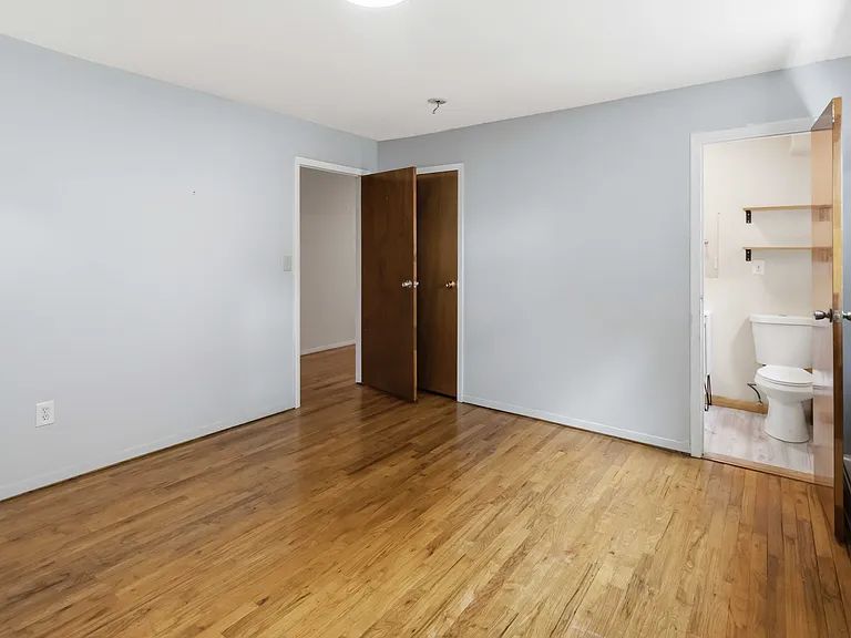 1120 Saint Louis Ave #1 — Photo 7