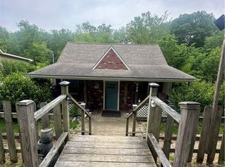 231 Pine St, Weirton, WV 26062