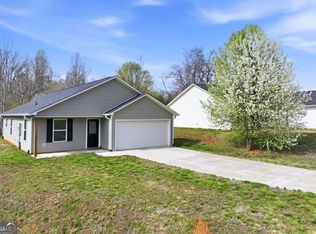 550 Cypress Dr, Mount Airy, GA 30563