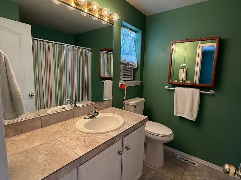 20997 Spinnaker St — Photo 25