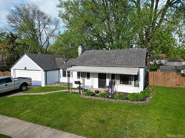 9120 Hugh St, Livonia, MI 48150