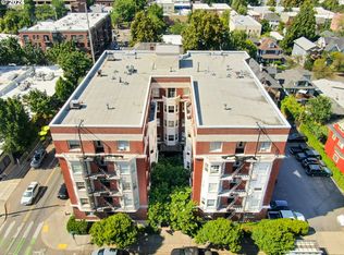 2083 NW Johnson St APT 2, Portland, OR 97209
